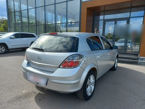 Автомобиль Opel, Astra, 2010 года, AT, пробег 240960 км