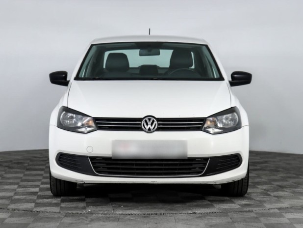 Автомобиль Volkswagen, Polo, 2013 года, Механика, пробег 105781 км