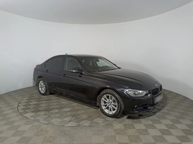 Автомобиль BMW, 3 серии, 2014 года, AT, пробег 118000 км